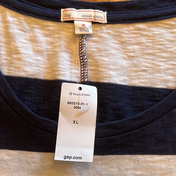NWT Gap Navy/White Tank - XL - Picture 3 of 3